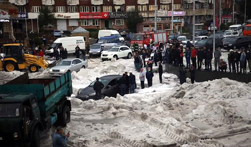 Կարկուտ՝ Գյումրիում