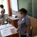 Ուսուցիչը՝ դասասենյակում՝ համավարակի օրերին (Ռուսաստան)