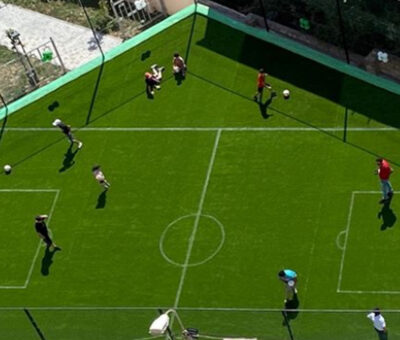 Բակային խաղադաշտ՝ Ավանում