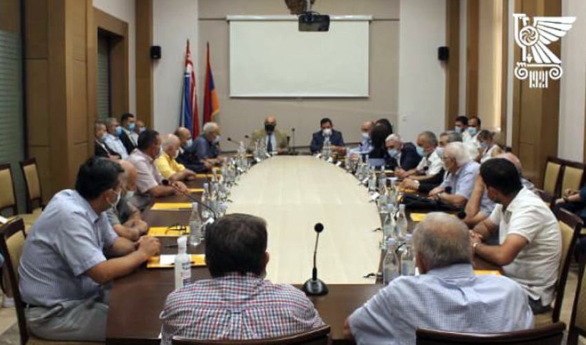 ճշհահ խորհրդի նիստ