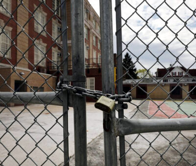 Փակ դպրոց, ԱՄՆ