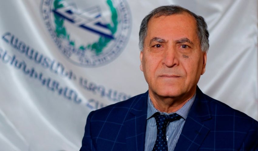 Լեւիկ Աղաջանյան