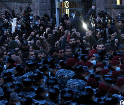 Բողոքի ակցիա Դեմիրճյան փողոցում