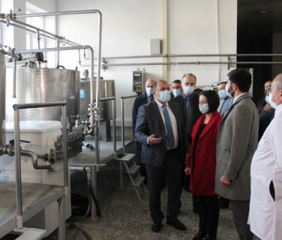 ՀԱԱՀ-ի Բալահովիտի տնտեսությունում բացվել է Կաթնամթերքի վարպետաց դպրոց