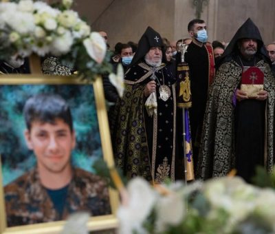 Կաթողիկոսի խոսքը զինծառայողների հոգեհանգստի ժամանակ