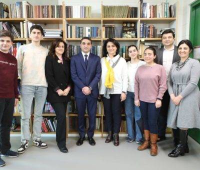 Շրջակա միջավայրի նախարարն այցելել է «Այբ» դպրոց