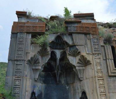 Նեղուցի վանական համալիր