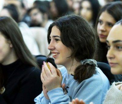 ԵՊՀ ուսանողների հանդիպումը Տիգրան Մանսուրյանի հետ