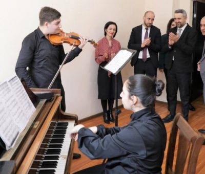 Ժաննա Անդրեասյանն այցելել է Երևանի Ռոմանոս Մելիքյանի անվան պետական երաժշտական քոլեջ