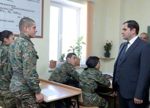 Սուրեն Պապիկյանն այցելել է Վ. Սարգսյանի անվան ռազմական համալսարան