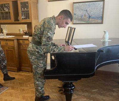 ԵՊԲՀ կուրսանտներն այցելել են Մարտիրոս Սարյանի տուն-թանգարան