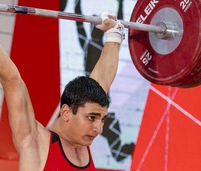 Ծանրամարտիկ Սերյոժա Բարսեղյանը