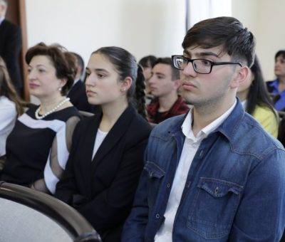 Հայկական համադպրոցական գիտության փառատոնի հաղթողները պարգևատրվել են