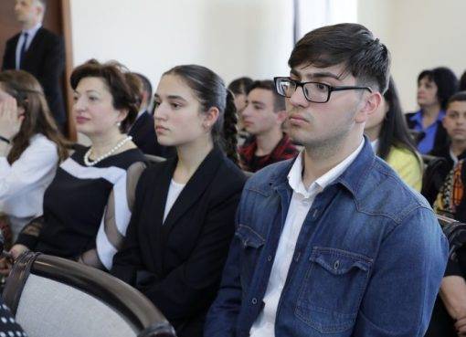 Հայկական համադպրոցական գիտության փառատոնի հաղթողները պարգևատրվել են