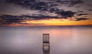 Աթոռը ծովում