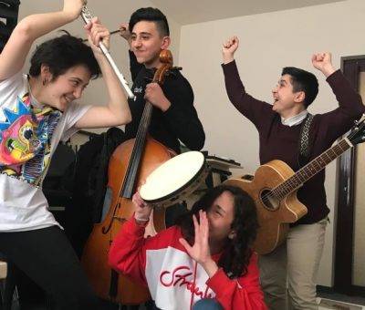 Կողբի վոկալ գործիքային բենդը