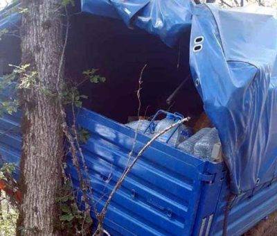 Դիրքեր սնունդ տանող զինվորական բեռնատար