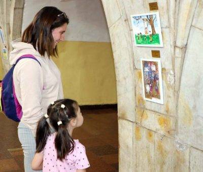 Երեխաների ձեռքի աշխատանքների ցուցահանդես Երևաանի մետրոպոլիտենում