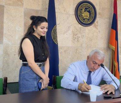 Դասախոսություններ ԵՊՀ-ում