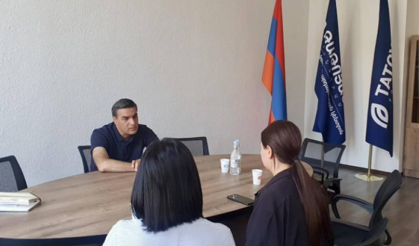 Արման Թաթոյանը հանդիպել է Վագիֆ Խաչատրյանի դստեր՝ Վերա Խաչատրյանի հետ