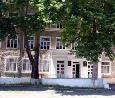 Սախարովի անվան համար 8 միջնակարգ դպրոցը Ստեփանակերտում, Արցախ