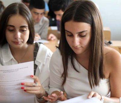 ՀՊՏՀ-ի առաջին կուրսի ուսանողները