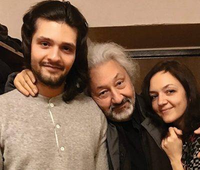 Ստաս Նամինը որդու՝ Արտեմ Միկոյանի ու երրորդ կնոջ՝ Գալինայի հետ