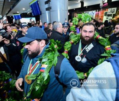 Սիմոն Մարտիրոսյան, Վարազդատ Լալայան