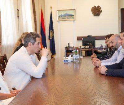 ԵՊՀ ռեկտոր Հովհաննես Հովհաննիսյանը և «Ամարյան» բարեգործական հիմնադրամի տնօրեն Ալեքսանդր Խաչատուրյանն այսօր ստորագրել են նվիրաբերության պայմանագիր