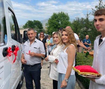 Ստեփանավանի գյուղատնտեսական քոլեջը միկրոավտոբուս է նվեր ստացել