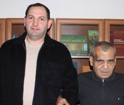 Աջից՝ Արամ Աբրահամյանը