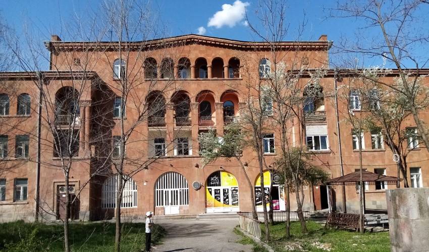 «Չինական գրախանութի շենք», 1954 թ.