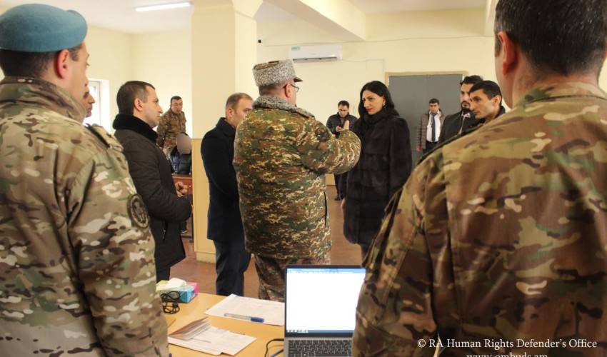 Մարդու իրավունքների պաշտպան Անահիտ Մանասյանն այցելել է ՀՀ պաշտպանության նախարարության կենտրոնական հավաքակայան
