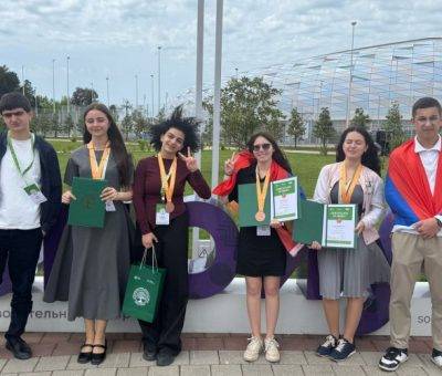 Հայ աշակերտները մեդալներ են նվաճել կենսաբանության միջազգային բաց օլիմպիադայում՝ ՌԴ «Սիրիուս» կրթական կենտրոնում