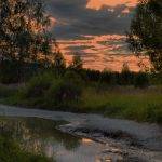 Գյուղական ճանապարհը երեկոյան