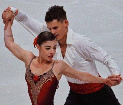 Գեղասահորդներ Կարինա Ակոպովան ու Նիկիտա Ռախմանինը