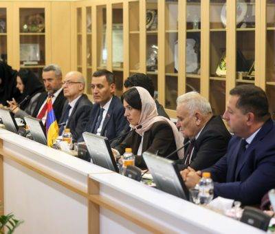 Ժաննա Անդրեասյանը հանդիպել է Թեհրանի համալսարանի ռեկտոր Մոհամմադ Հոսեյն Օմիդի հետ