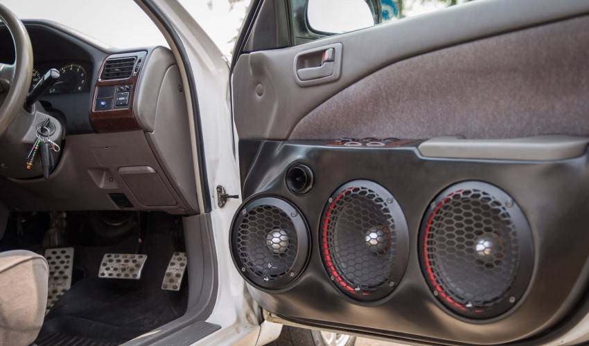 Ուժեղացուցիչներ ավտոմեքենայում