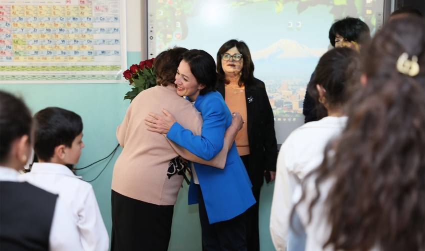 Ժաննա Անդրեասյանն այցելել է Գավառի ուսումնական հաստատություններ