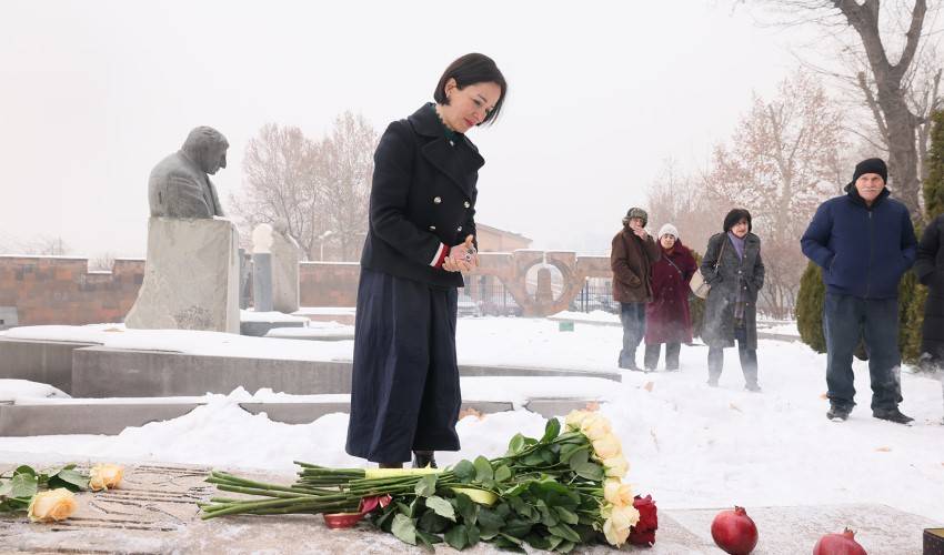 Սերգեյ Փարաջանովի ծննդյան օրն է. այց՝ Կոմիտասի անվան պանթեոն