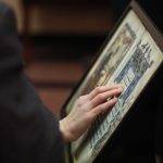 Մեկնարկել է «Շոշափելով մատյանները. ամենքի Մատենադարանը» ներառական ծրագիրը