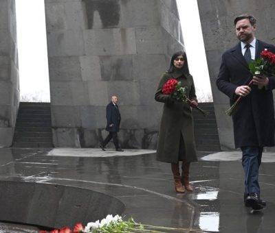 ԱՄՆ փոխնախագահ Ջեյ Դի Վենսը տիկնոջ՝ Ուշա Վենսի հետ այցելել է Ծիծեռնակաբերդ