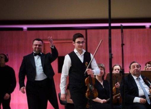 Ջութակահար Էդուարդ Դայանն արժանացել է Գրան պրիի Օմսկում անցկացված մրցույթում