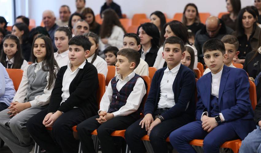 Պարգևատրվել են Մայրենիի (ընթերցանության) օլիմպիադայի հաղթող աշակերտները