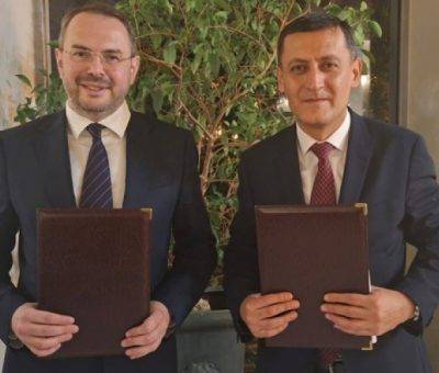 ԿԳՄՍ նախարարի տեղակալ Արթուր Մարտիրոսյանը և ՌԴ գիտության և բարձրագույն կրթության նախարարի տեղակալ Կոնստանտին Մոգիլևսկին