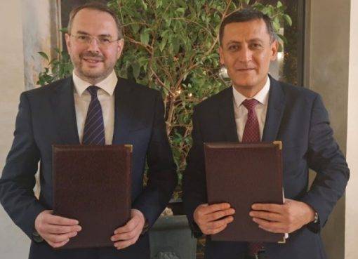 ԿԳՄՍ նախարարի տեղակալ Արթուր Մարտիրոսյանը և ՌԴ գիտության և բարձրագույն կրթության նախարարի տեղակալ Կոնստանտին Մոգիլևսկին