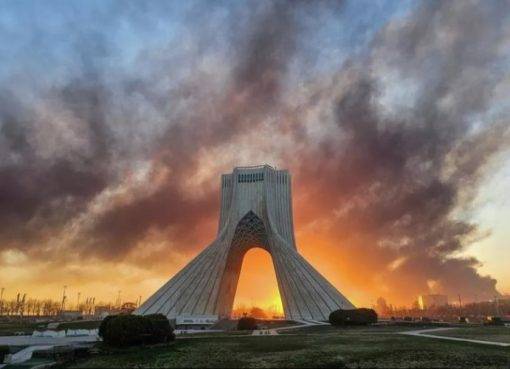 Իրանի մայրաքաղաք Թեհրանը հրթիռակոծության ժամանակ