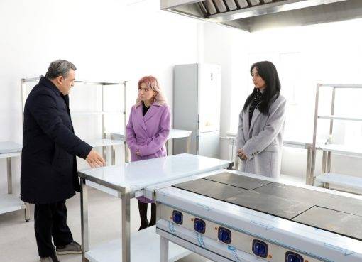 Արաքսիա Սվաջյանն ու Դավիթ Երեմյանը այցելել են Վանաձորի թիվ 1 արհեստագործական ուսումնարան