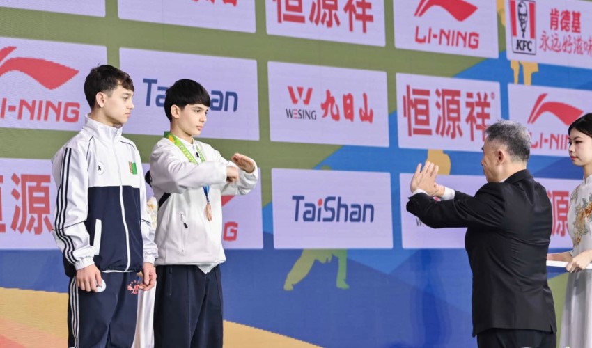 1 արծաթե և 3 բրոնզե մեդալ՝ Ուշուի երիտասարդների աշխարհի 10-րդ առաջնությունում