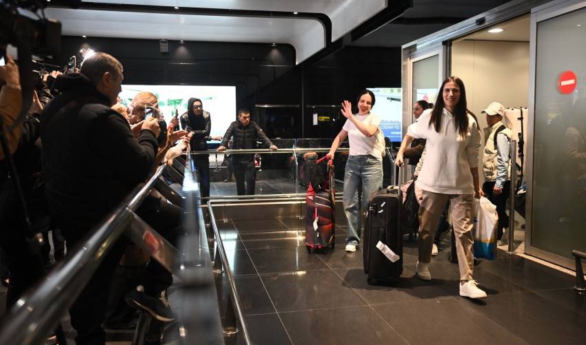 «Երևան» երիտասարդական նվագախումբը հատուկ չվերթով վերադարձել է Հայաստան